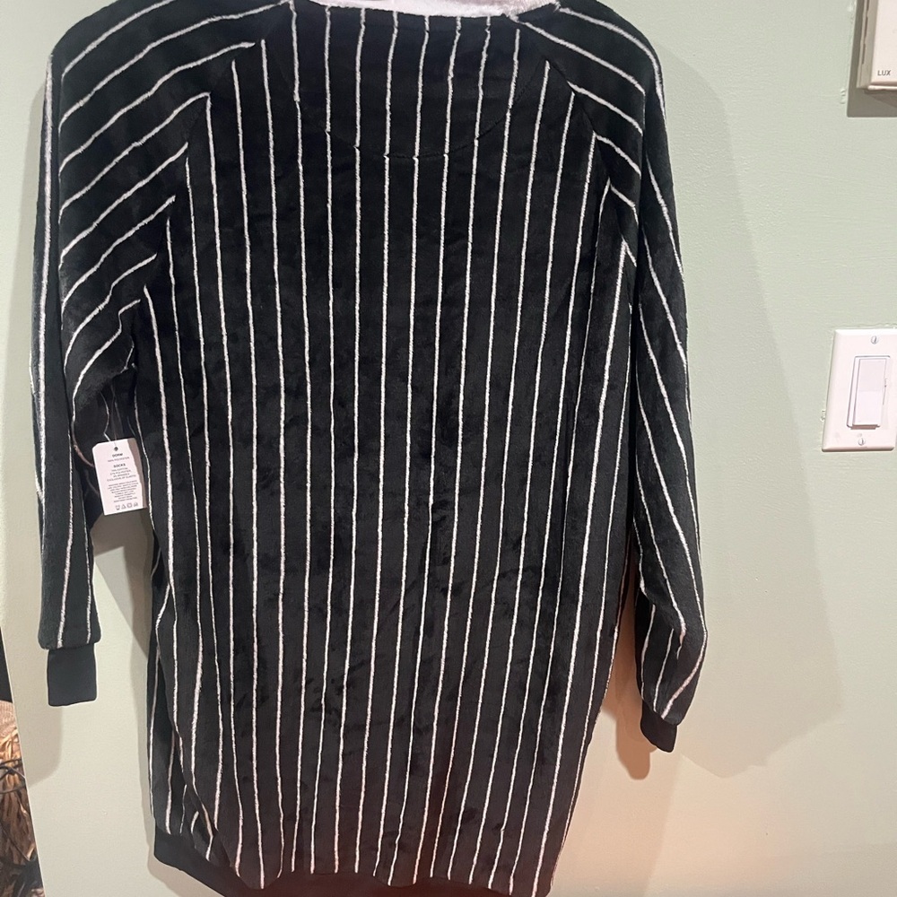 6/$25 Disney Jack Skeleton Nightmare before Christmas Soft Hoodie - Picture 5 of 8